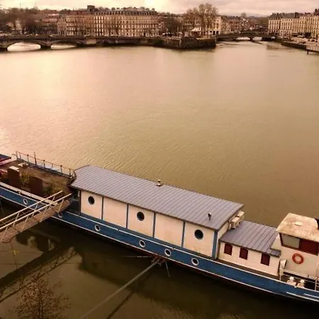 Peniche Uhartea D'hotes 