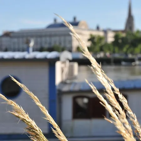 Guest house Peniche Uhartea D'hotes 