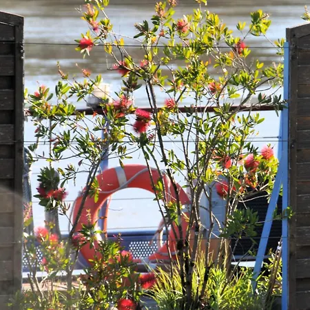 Guest house Peniche Uhartea D'hotes 