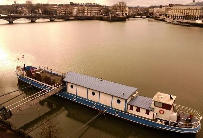 Peniche Uhartea D'hotes 